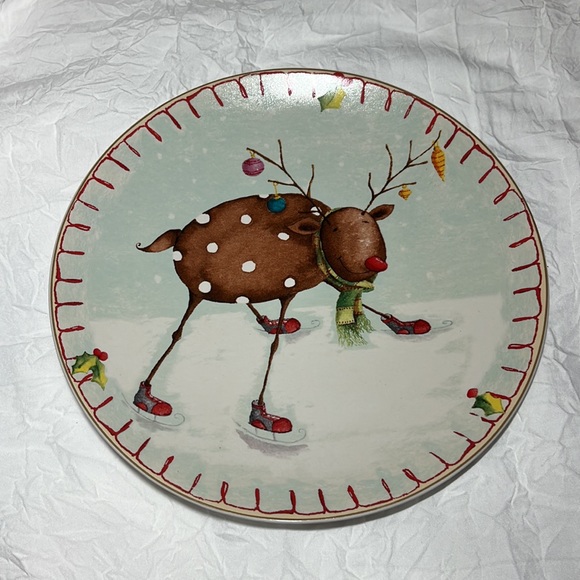 Reindeer Holiday Oneida plates (set of 4) with box. - Picture 4 of 9